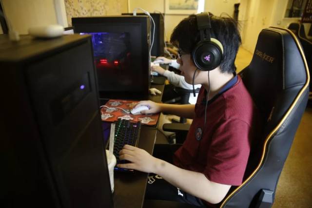 BLG赛后群访 Bin：UP上单Hery的对线非常强，和我想象的差不多