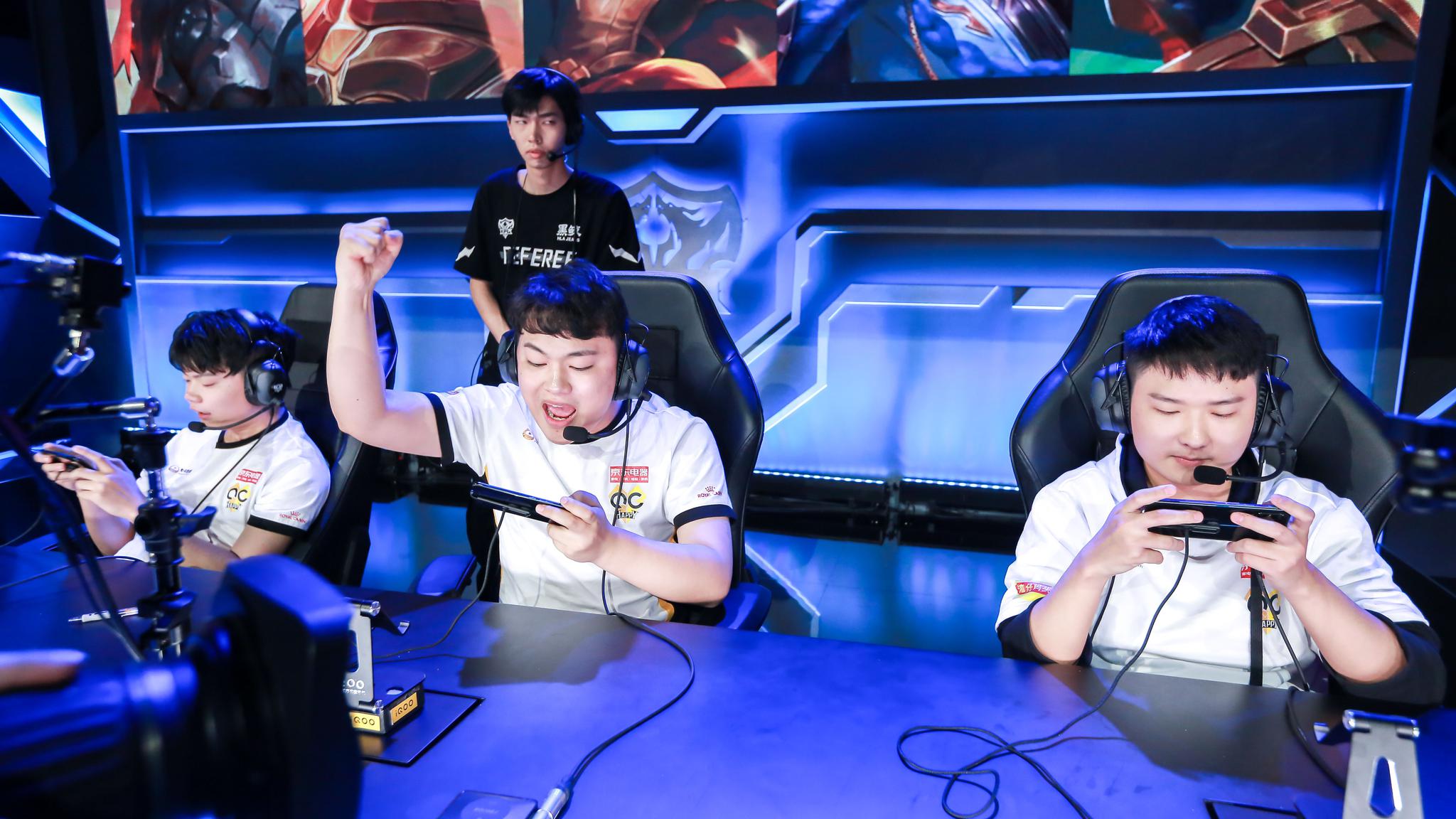 PSG官宣新赛季大名单：上单Hanabi与Azhi轮换