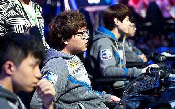 LPL十周年回忆：当Lwx加入LPL的时候RA的Assum才13岁